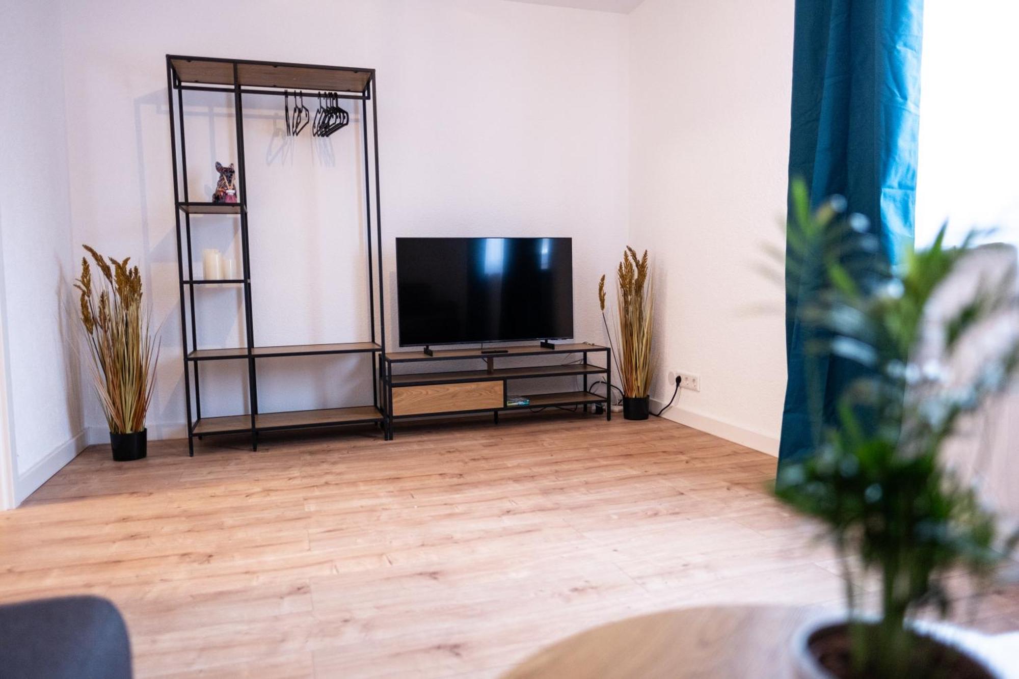 Klassen Apartments! Stadtnahes Ferienhaus* Mit Terrasse In Aulendorf * Fuer 6-8 Personen Eksteriør bilde