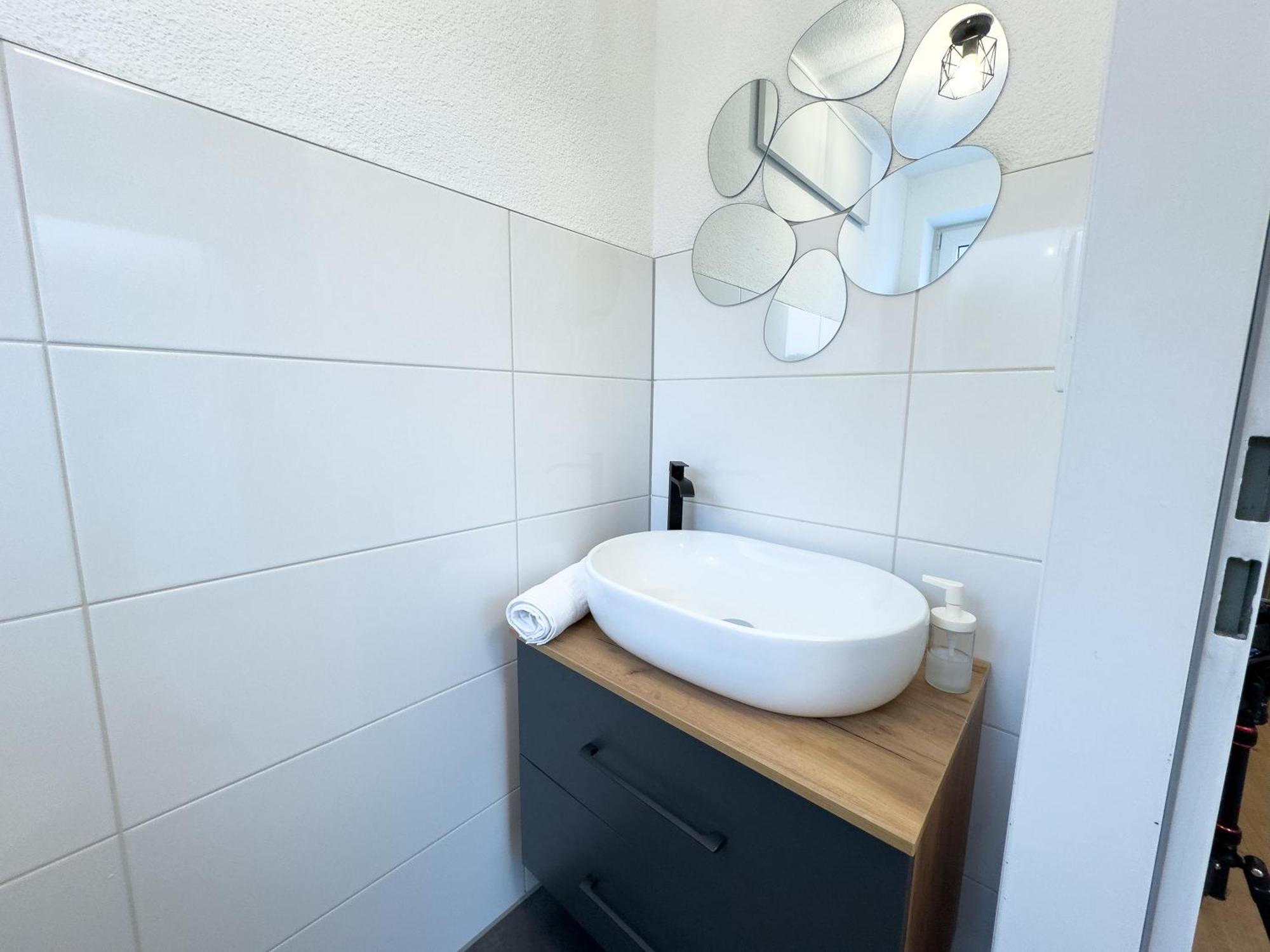 Klassen Apartments! Stadtnahes Ferienhaus* Mit Terrasse In Aulendorf * Fuer 6-8 Personen Eksteriør bilde